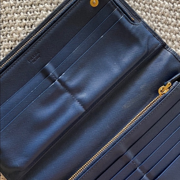 PRADA travel wallet - Picture 3 of 16